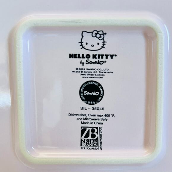 Hello Kitty Square Baking Pan 9" Christmas Ice Skates Ceramic Casserole Bakeware - Picture 3 of 7
